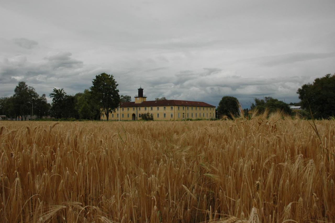 Falstadsenteret - Museum, Minnested Og Senter For Menneskerettigheter Levanger Exterior foto